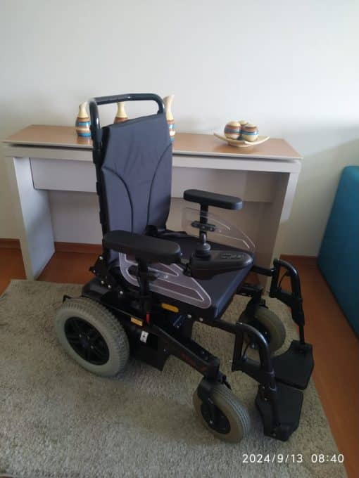 Cadeira B400 Standard 44cm