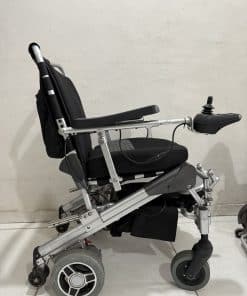 Cadeira de rodas elétrica motorizada Divinita Usada